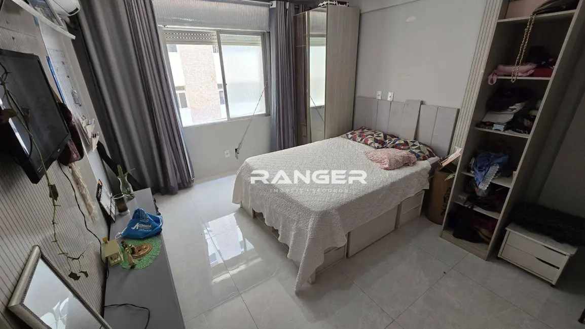 Apartamento com 2 quartos à venda, 93m2 em Pompéia, Santos - SP - imagem 7 Foto 7 de Apartamento com 2 quartos à venda, 93m2 em Pompéia, Santos - SP