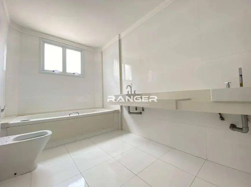 Foto 5 de Apartamento com 4 quartos à venda, 370m2 em Pompéia, Santos - SP