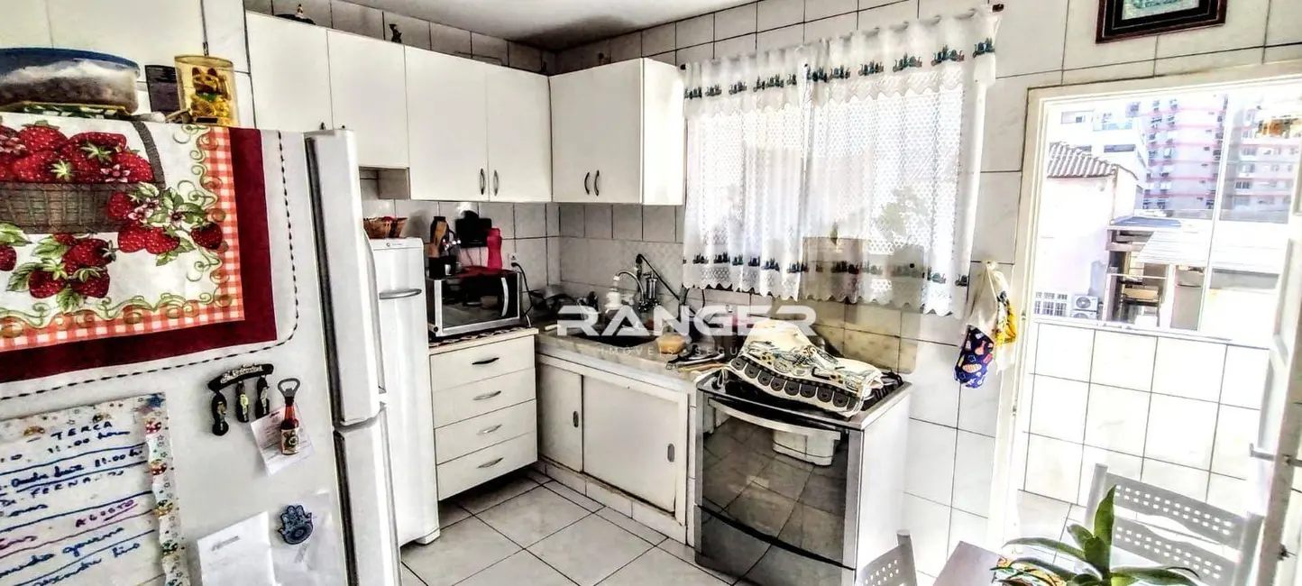 Foto 4 de Apartamento com 3 quartos à venda, 119m2 em Gonzaga, Santos - SP