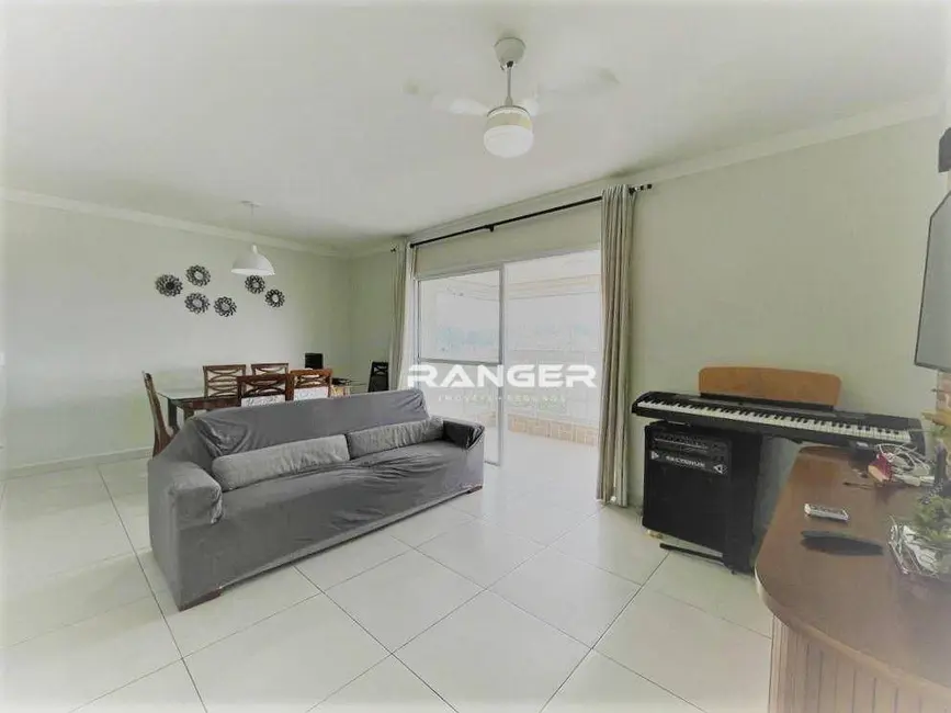 Apartamento com 3 quartos à venda, 145m2 em Vila Belmiro, Santos - SP - imagem 5 Foto 5 de Apartamento com 3 quartos à venda, 145m2 em Vila Belmiro, Santos - SP