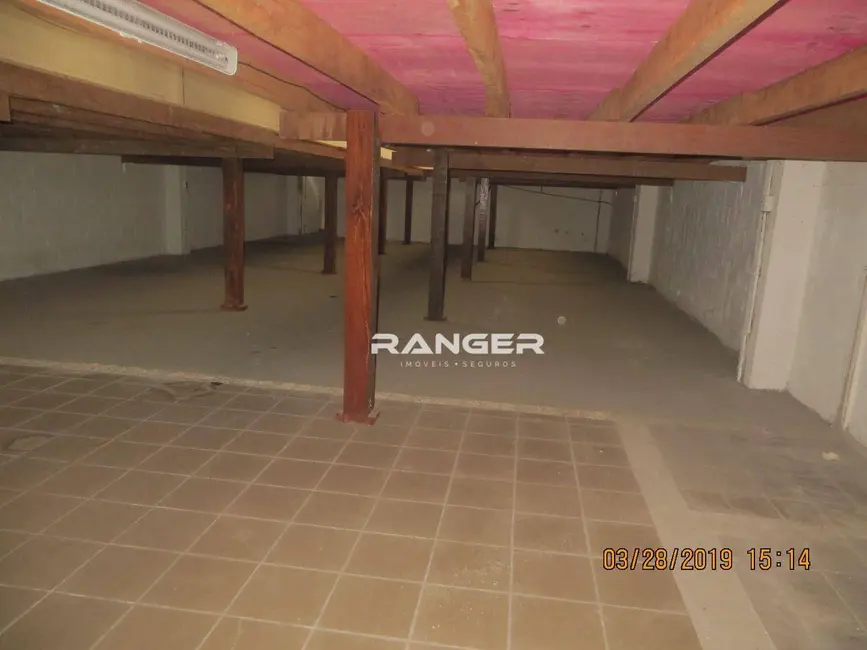 Armazém / Galpão à venda, 1000m2 em Macuco, Santos - SP - imagem 5 Foto 5 de Armazém / Galpão à venda, 1000m2 em Macuco, Santos - SP