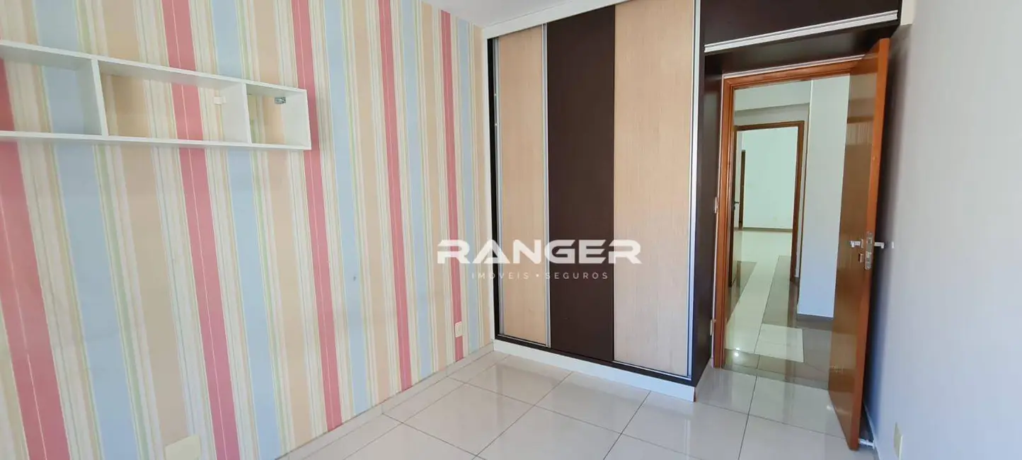 Apartamento com 2 quartos para alugar, 155m2 em Macuco, Santos - SP - imagem 7 Foto 7 de Apartamento com 2 quartos para alugar, 155m2 em Macuco, Santos - SP