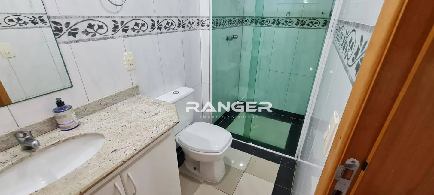 Apartamento com 2 quartos para alugar, 155m2 em Macuco, Santos - SP - imagem 5 Foto 5 de Apartamento com 2 quartos para alugar, 155m2 em Macuco, Santos - SP