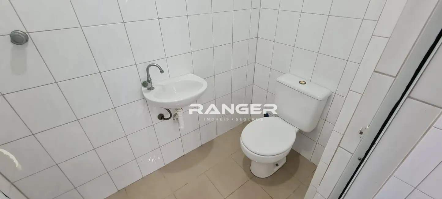 Apartamento com 2 quartos para alugar, 155m2 em Macuco, Santos - SP - imagem 2 Foto 2 de Apartamento com 2 quartos para alugar, 155m2 em Macuco, Santos - SP