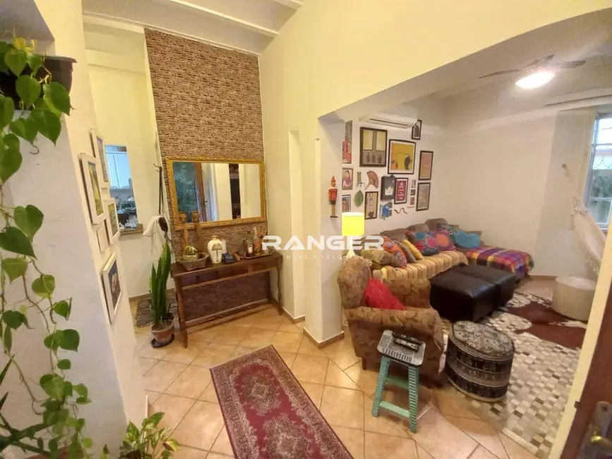 Foto 8 de Casa com 3 quartos à venda, 235m2 em Itararé, Sao Vicente - SP