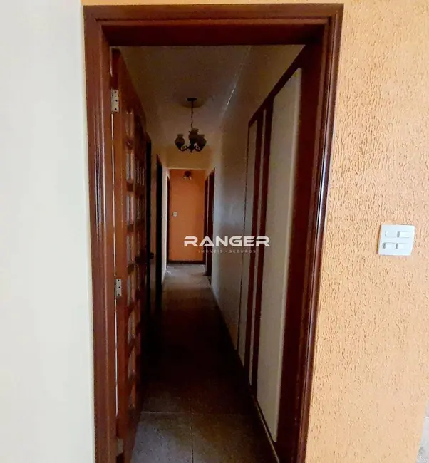 Apartamento com 3 quartos para alugar, 160m2 em José Menino, Santos - SP - imagem 6 Foto 6 de Apartamento com 3 quartos para alugar, 160m2 em José Menino, Santos - SP