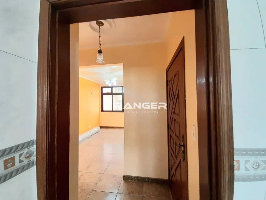 Apartamento com 3 quartos para alugar, 160m2 em José Menino, Santos - SP - imagem 4 Foto 4 de Apartamento com 3 quartos para alugar, 160m2 em José Menino, Santos - SP