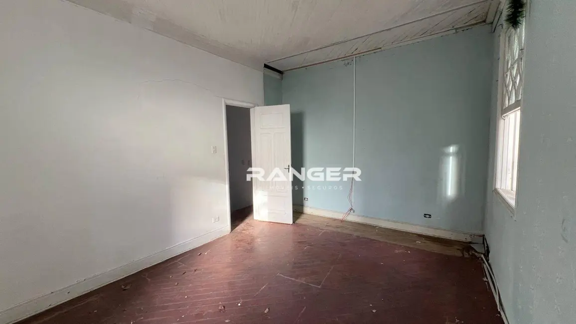 Casa com 2 quartos para alugar, 100m2 em Pompéia, Santos - SP - imagem 5 Foto 5 de Casa com 2 quartos para alugar, 100m2 em Pompéia, Santos - SP