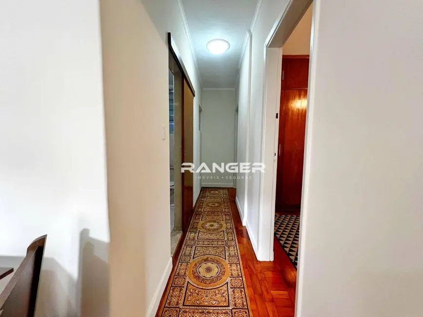 Apartamento com 3 quartos à venda, 100m2 em Gonzaga, Santos - SP - imagem 8 Foto 8 de Apartamento com 3 quartos à venda, 100m2 em Gonzaga, Santos - SP