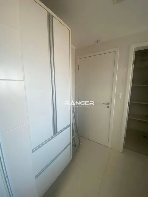 Foto 2 de Apartamento com 3 quartos à venda, 197m2 em Gonzaga, Santos - SP