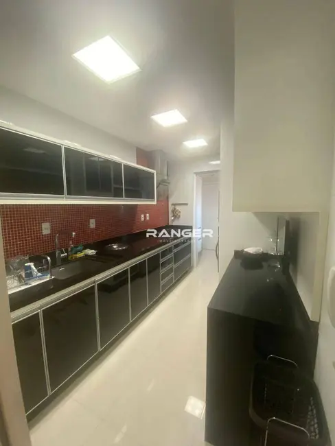 Foto 8 de Apartamento com 3 quartos à venda, 197m2 em Gonzaga, Santos - SP