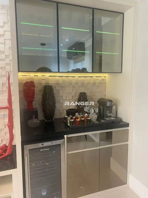 Foto 7 de Apartamento com 3 quartos à venda, 197m2 em Gonzaga, Santos - SP