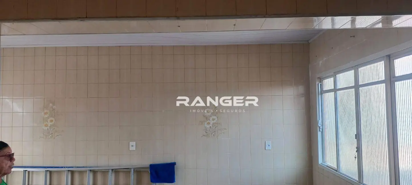 Casa de Condomínio com 3 quartos à venda, 127m2 em Chico de Paula, Santos - SP - imagem 3 Foto 3 de Casa de Condomínio com 3 quartos à venda, 127m2 em Chico de Paula, Santos - SP