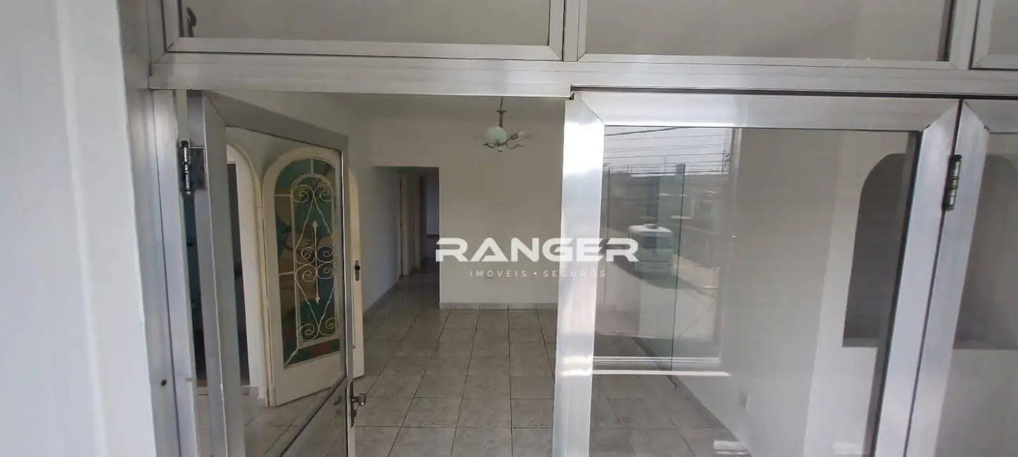 Casa de Condomínio com 3 quartos à venda, 127m2 em Chico de Paula, Santos - SP - imagem 5 Foto 5 de Casa de Condomínio com 3 quartos à venda, 127m2 em Chico de Paula, Santos - SP