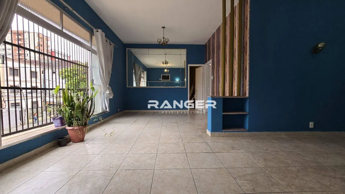 Apartamento com 4 quartos à venda, 207m2 em Gonzaga, Santos - SP - imagem 3 Foto 3 de Apartamento com 4 quartos à venda, 207m2 em Gonzaga, Santos - SP