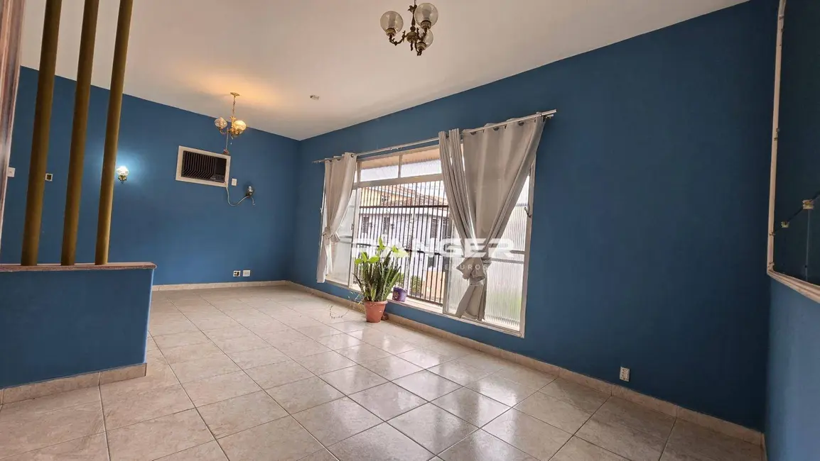 Apartamento com 4 quartos à venda, 207m2 em Gonzaga, Santos - SP - imagem 2 Foto 2 de Apartamento com 4 quartos à venda, 207m2 em Gonzaga, Santos - SP