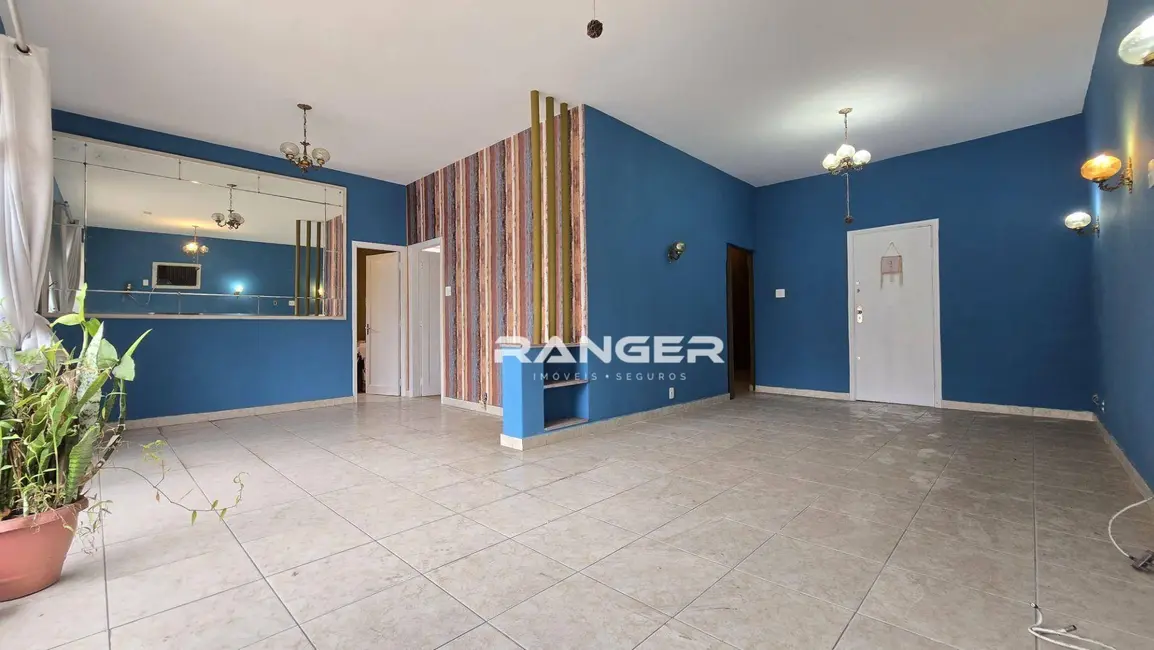 Apartamento com 4 quartos à venda, 207m2 em Gonzaga, Santos - SP - imagem 1 Foto 1 de Apartamento com 4 quartos à venda, 207m2 em Gonzaga, Santos - SP