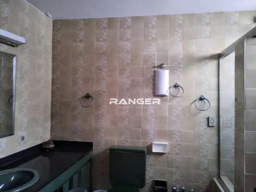 Apartamento com 2 quartos para alugar, 225m2 em Boqueirão, Santos - SP - imagem 9 Foto 9 de Apartamento com 2 quartos para alugar, 225m2 em Boqueirão, Santos - SP