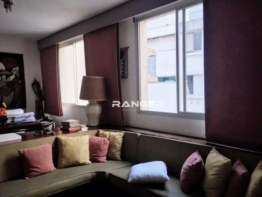 Apartamento com 2 quartos para alugar, 225m2 em Boqueirão, Santos - SP - imagem 4 Foto 4 de Apartamento com 2 quartos para alugar, 225m2 em Boqueirão, Santos - SP