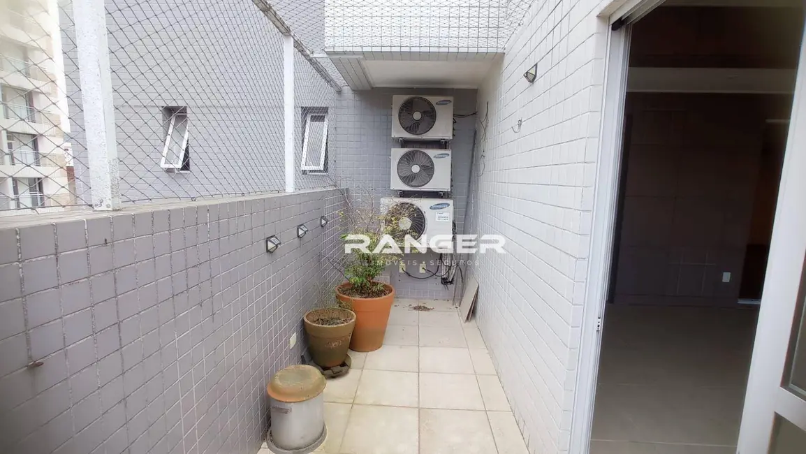 Foto 9 de Apartamento com 2 quartos à venda, 147m2 em Gonzaga, Santos - SP