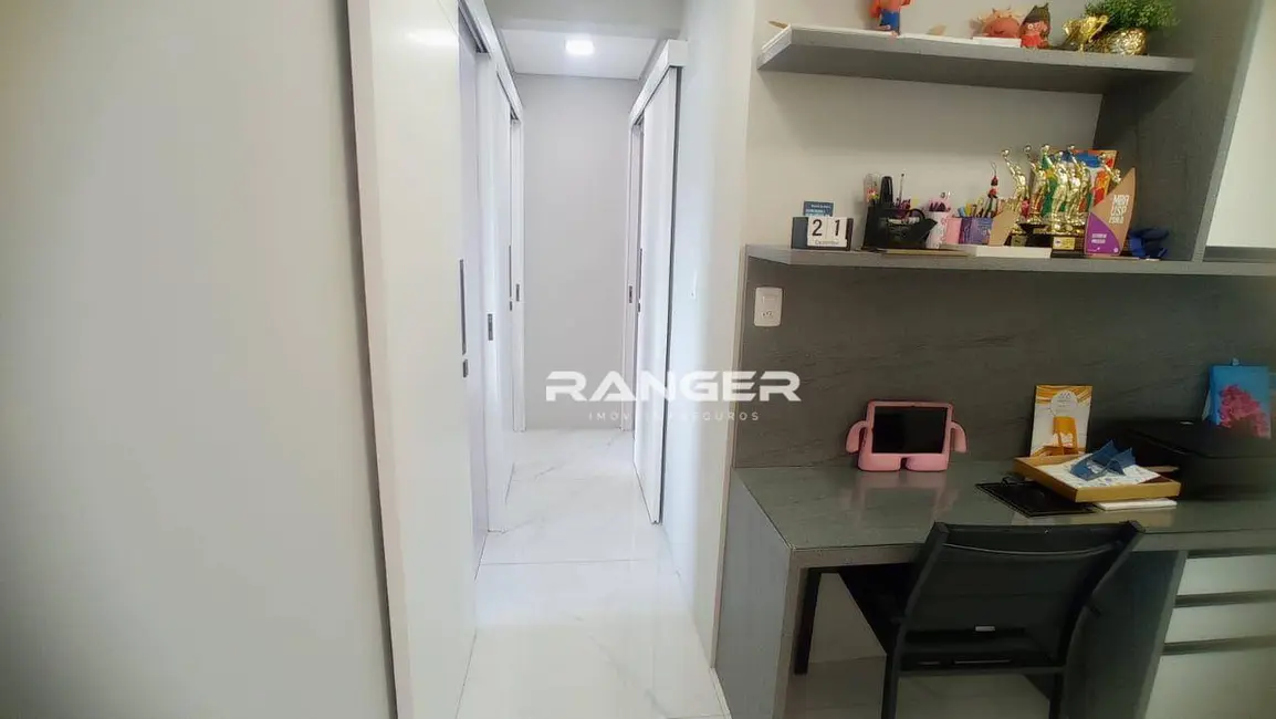 Apartamento com 3 quartos para alugar, 111m2 em Ponta da Praia, Santos - SP - imagem 6 Foto 6 de Apartamento com 3 quartos para alugar, 111m2 em Ponta da Praia, Santos - SP