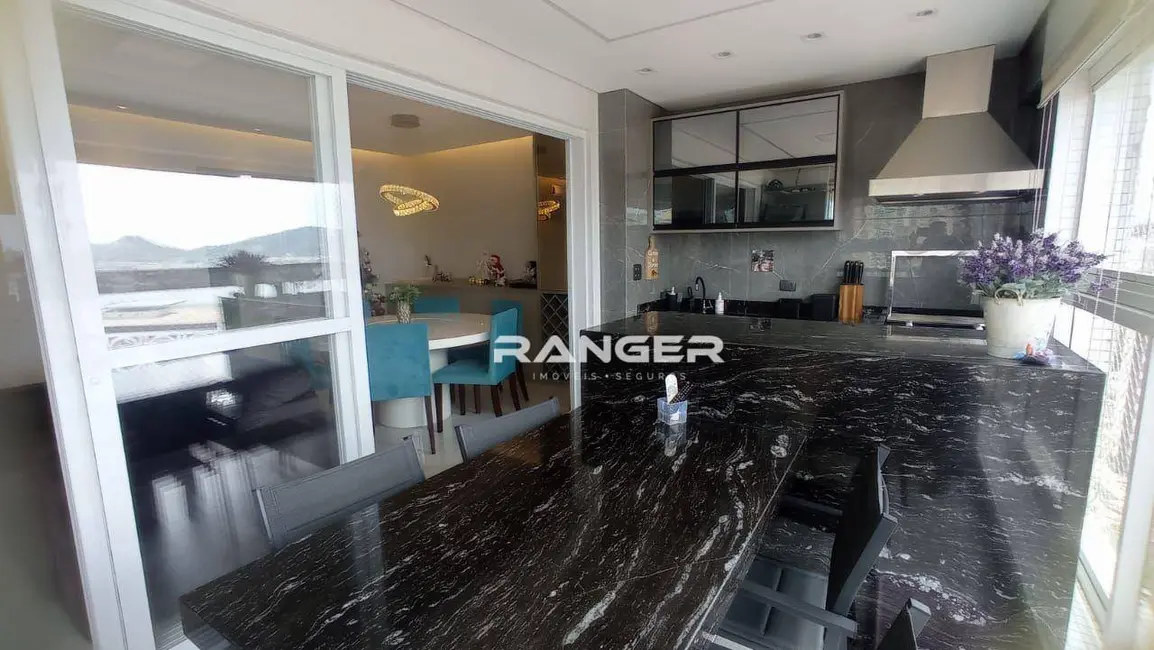 Apartamento com 3 quartos para alugar, 111m2 em Ponta da Praia, Santos - SP - imagem 9 Foto 9 de Apartamento com 3 quartos para alugar, 111m2 em Ponta da Praia, Santos - SP