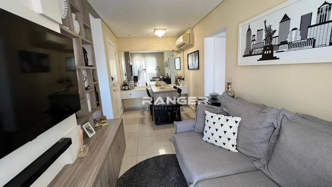 Foto 4 de Apartamento com 2 quartos para alugar, 63m2 em Marapé, Santos - SP