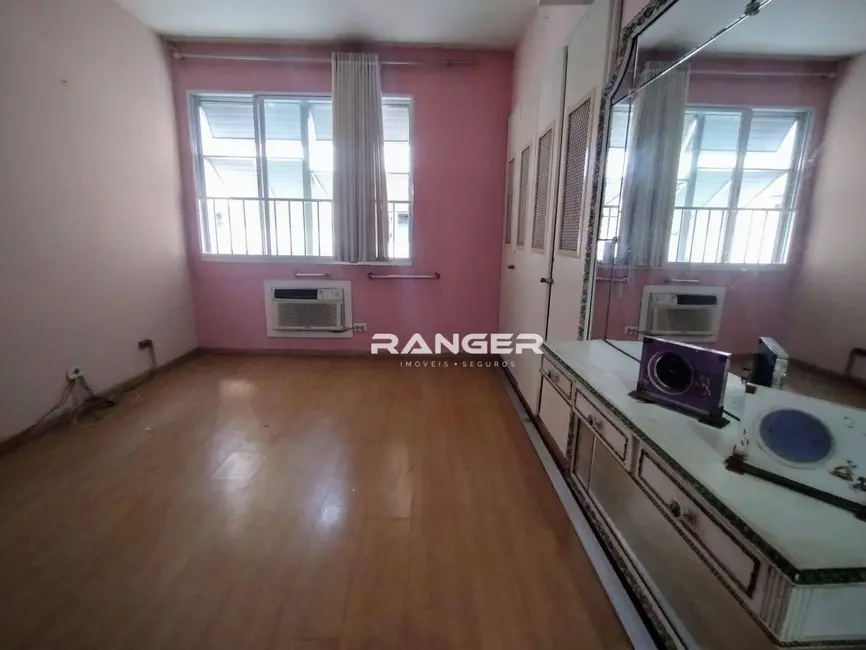 Apartamento com 4 quartos à venda, 133m2 em Embaré, Santos - SP - imagem 6 Foto 6 de Apartamento com 4 quartos à venda, 133m2 em Embaré, Santos - SP