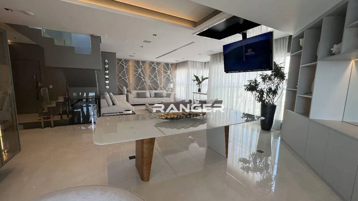 Foto 4 de Cobertura com 3 quartos à venda, 385m2 em Gonzaga, Santos - SP