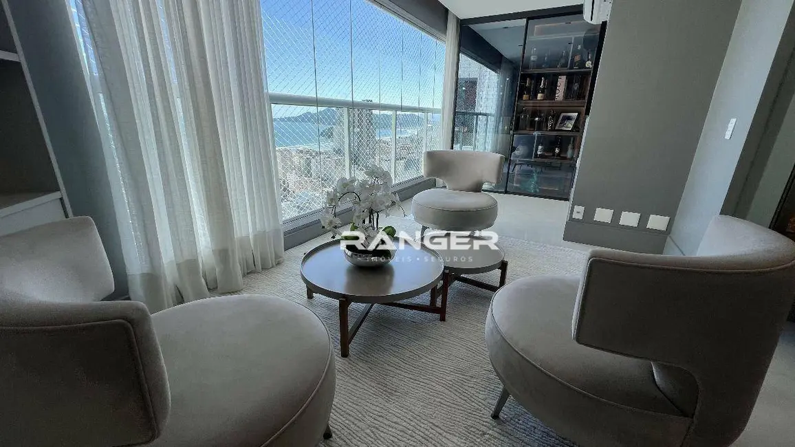 Foto 5 de Cobertura com 3 quartos à venda, 385m2 em Gonzaga, Santos - SP