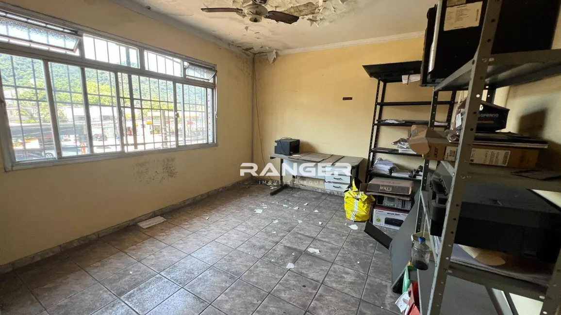 Foto 5 de Loja à venda, 350m2 em Chico de Paula, Santos - SP