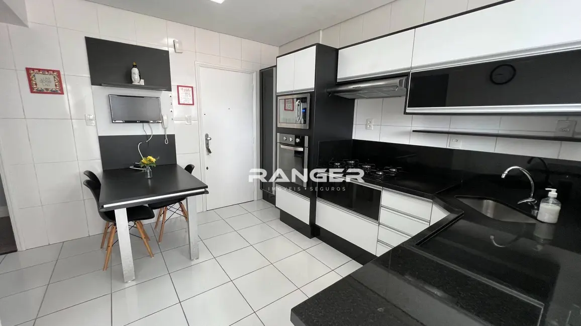 Apartamento com 3 quartos à venda, 136m2 em Pompéia, Santos - SP - imagem 3 Foto 3 de Apartamento com 3 quartos à venda, 136m2 em Pompéia, Santos - SP