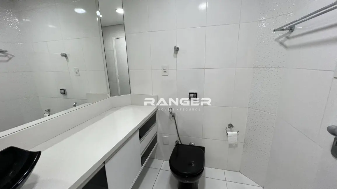 Apartamento com 3 quartos à venda, 136m2 em Pompéia, Santos - SP - imagem 9 Foto 9 de Apartamento com 3 quartos à venda, 136m2 em Pompéia, Santos - SP