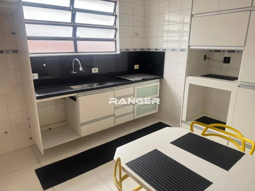 Apartamento com 2 quartos para alugar, 114m2 em Marapé, Santos - SP - imagem 6 Foto 6 de Apartamento com 2 quartos para alugar, 114m2 em Marapé, Santos - SP