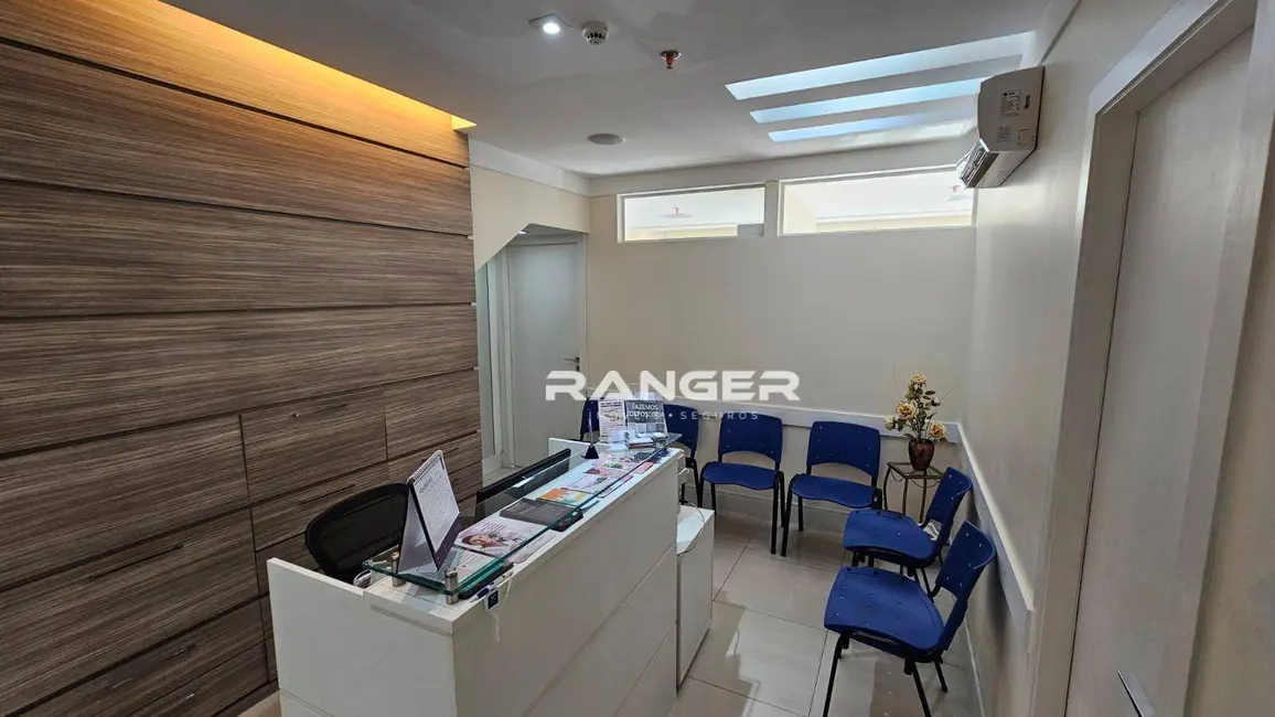 Foto 1 de Sala Comercial para alugar, 132m2 em Santos - SP