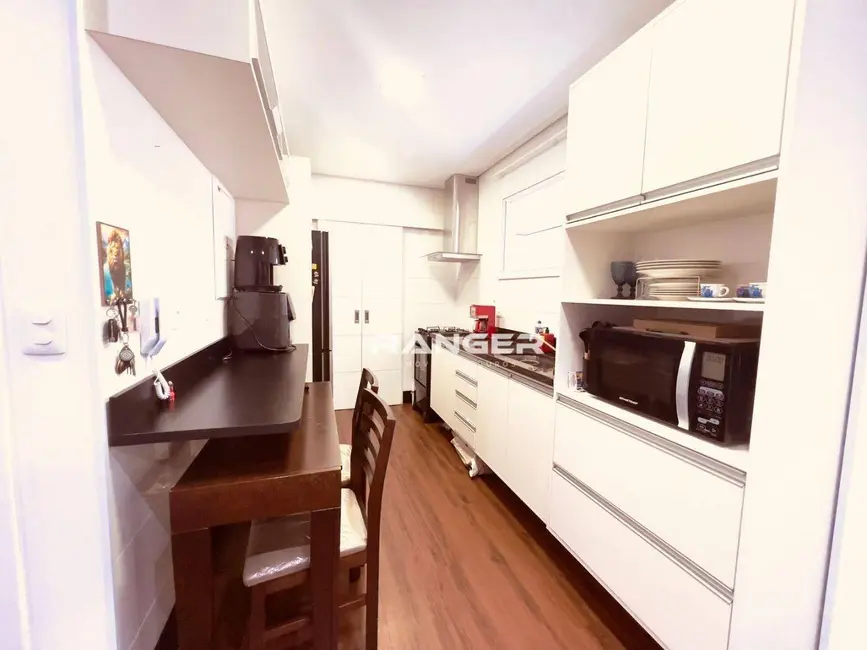 Apartamento com 3 quartos à venda, 150m2 em José Menino, Santos - SP - imagem 5 Foto 5 de Apartamento com 3 quartos à venda, 150m2 em José Menino, Santos - SP