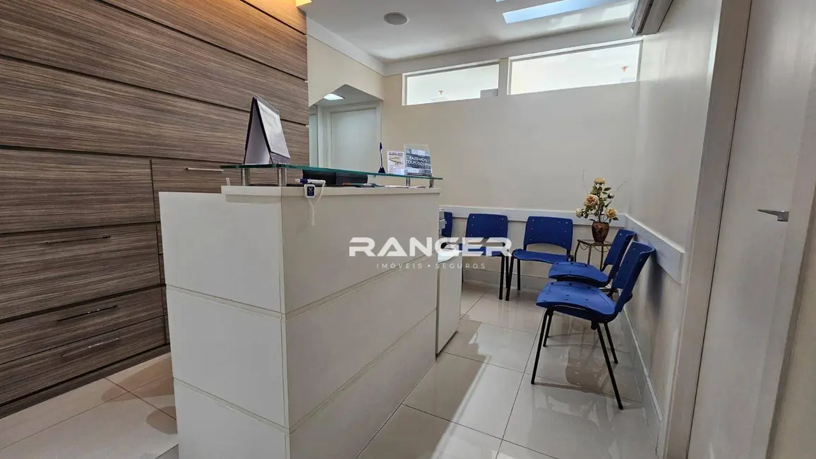 Sala Comercial à venda, 132m2 em Santos - SP - imagem 3 Foto 3 de Sala Comercial à venda, 132m2 em Santos - SP