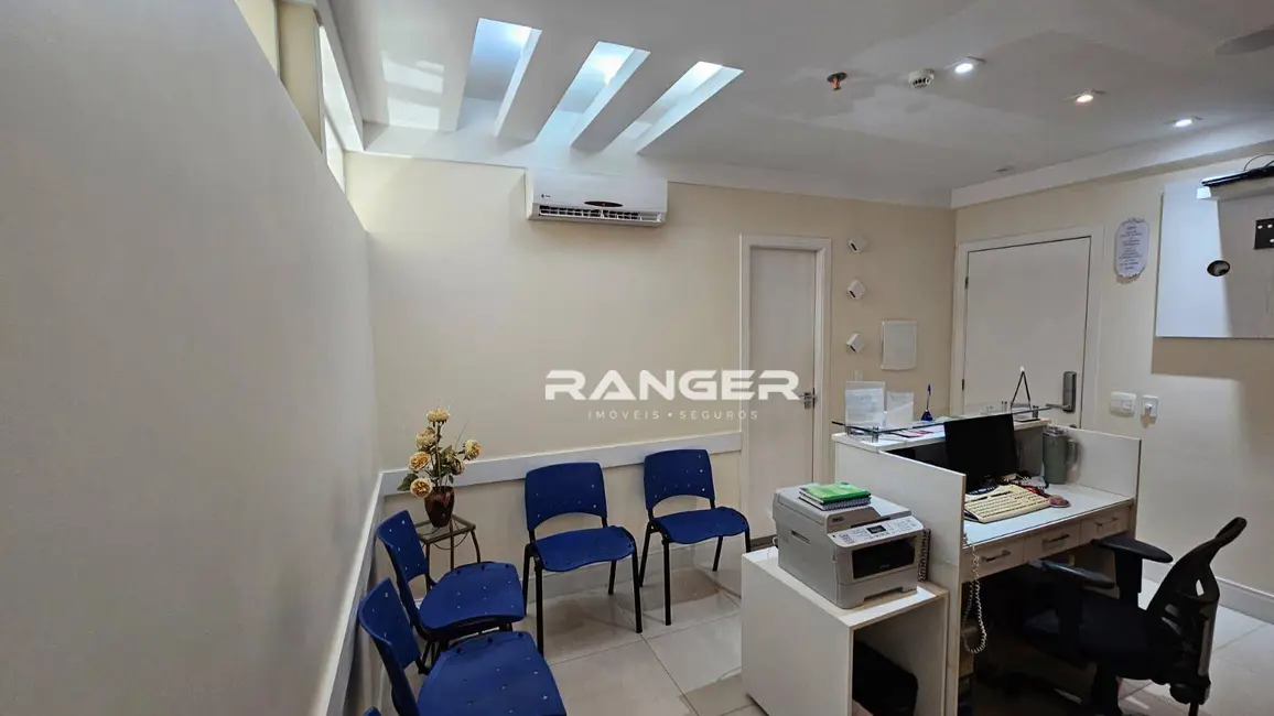 Sala Comercial à venda, 132m2 em Santos - SP - imagem 8 Foto 8 de Sala Comercial à venda, 132m2 em Santos - SP