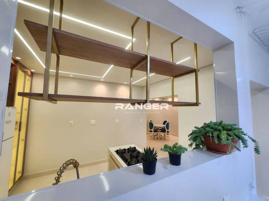 Foto 9 de Apartamento com 2 quartos à venda, 83m2 em Ponta da Praia, Santos - SP