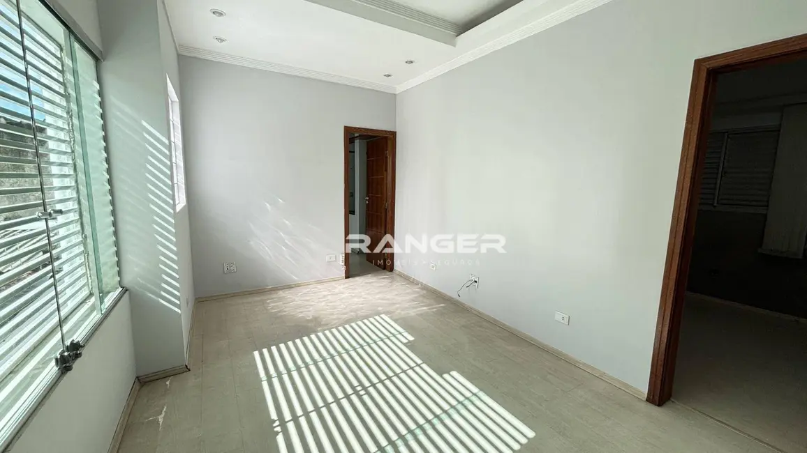 Foto 9 de Casa com 5 quartos à venda, 280m2 em Marapé, Santos - SP