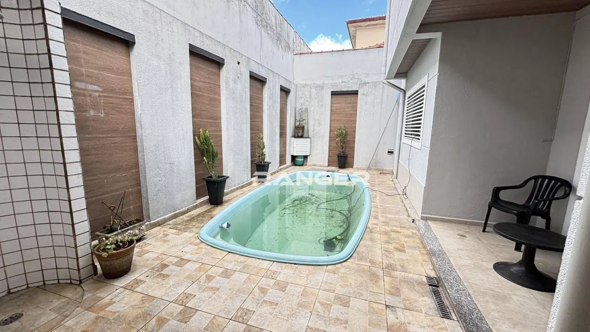 Foto 4 de Casa com 5 quartos à venda, 280m2 em Marapé, Santos - SP