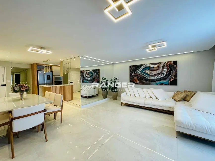 Apartamento com 3 quartos à venda, 127m2 em Gonzaga, Santos - SP - imagem 7 Foto 7 de Apartamento com 3 quartos à venda, 127m2 em Gonzaga, Santos - SP