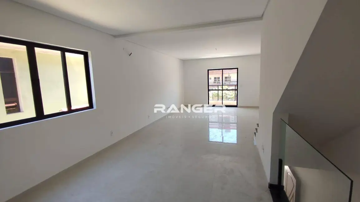 Casa de Condomínio com 3 quartos à venda, 245m2 em Embaré, Santos - SP - imagem 1 Foto 1 de Casa de Condomínio com 3 quartos à venda, 245m2 em Embaré, Santos - SP