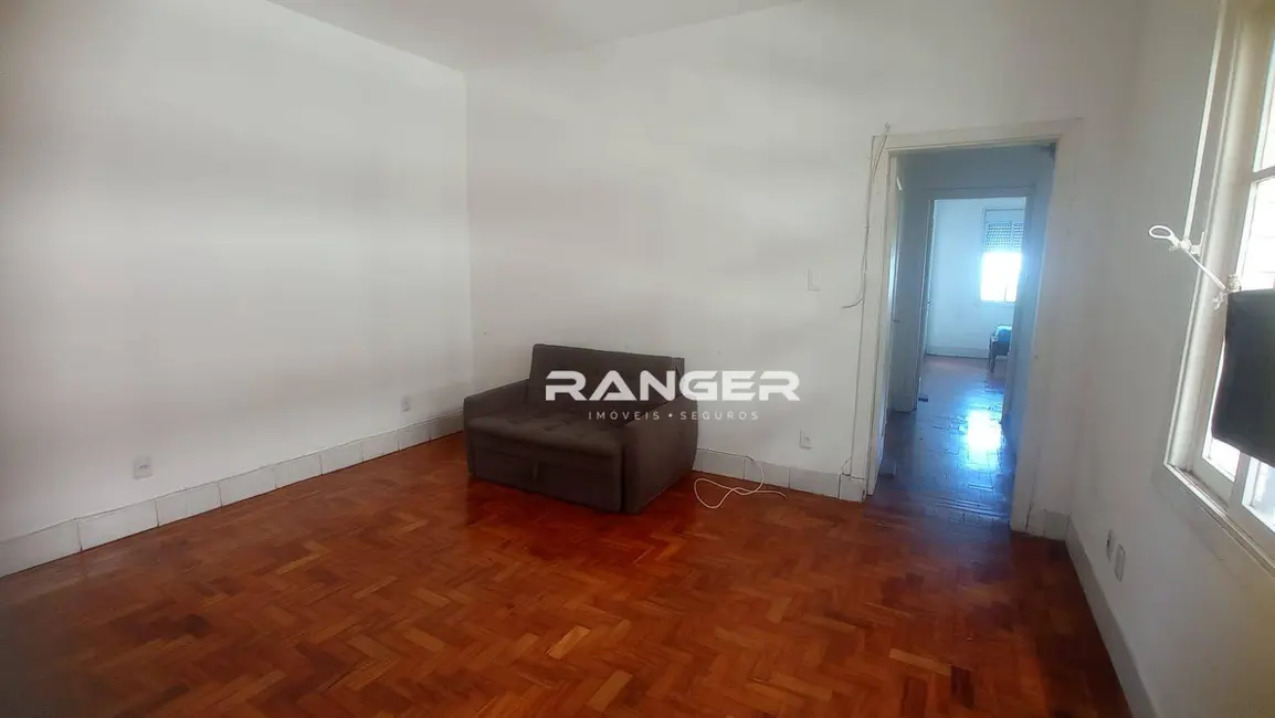 Apartamento com 3 quartos para alugar, 99m2 em Gonzaga, Santos - SP - imagem 3 Foto 3 de Apartamento com 3 quartos para alugar, 99m2 em Gonzaga, Santos - SP