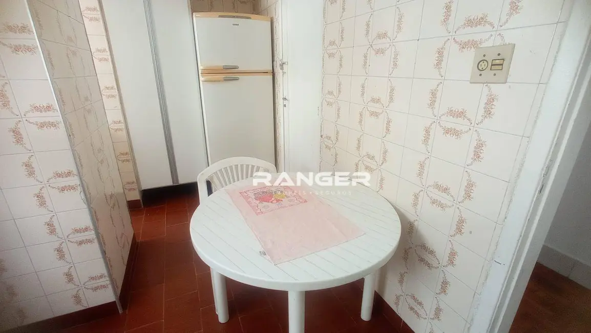 Apartamento com 3 quartos para alugar, 99m2 em Gonzaga, Santos - SP - imagem 7 Foto 7 de Apartamento com 3 quartos para alugar, 99m2 em Gonzaga, Santos - SP