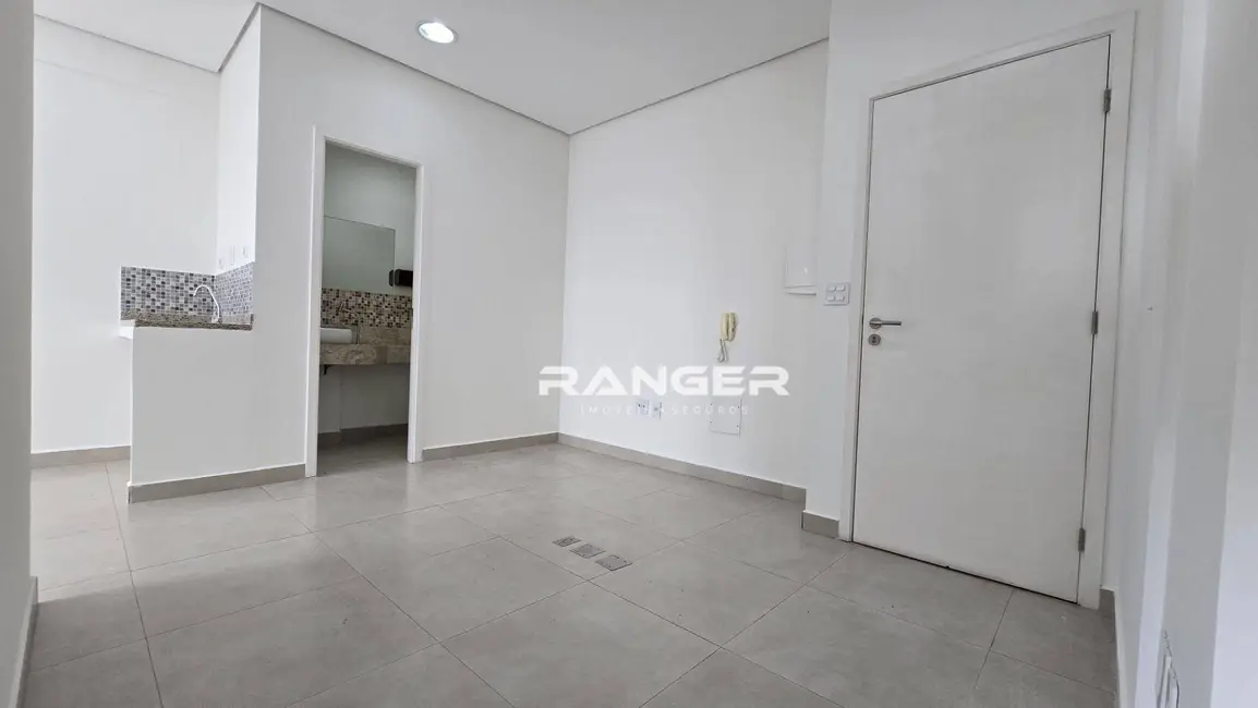 Sala Comercial para alugar, 42m2 em Santos - SP - imagem 3 Foto 3 de Sala Comercial para alugar, 42m2 em Santos - SP