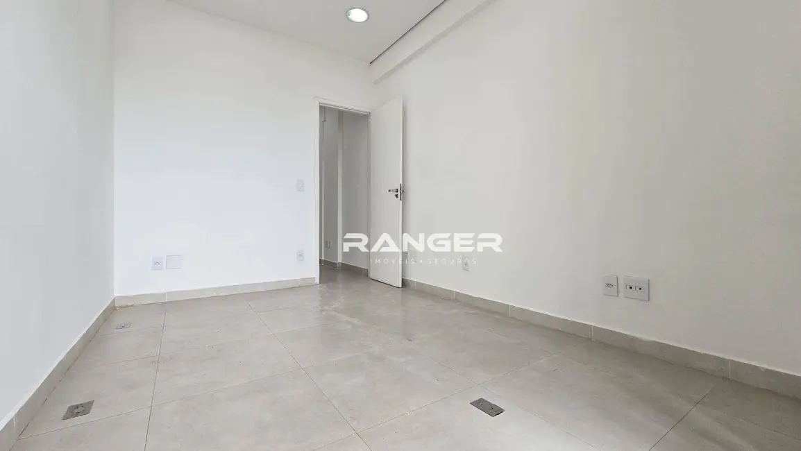 Sala Comercial para alugar, 42m2 em Santos - SP - imagem 7 Foto 7 de Sala Comercial para alugar, 42m2 em Santos - SP