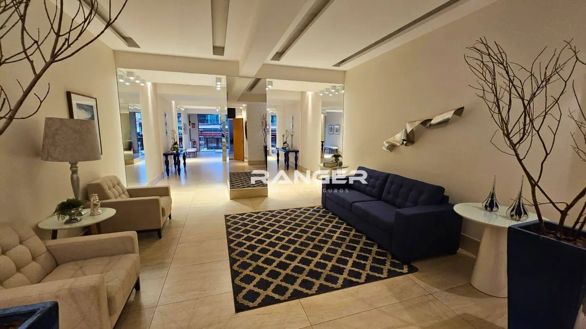 Foto 4 de Apartamento com 3 quartos à venda, 130m2 em Gonzaga, Santos - SP