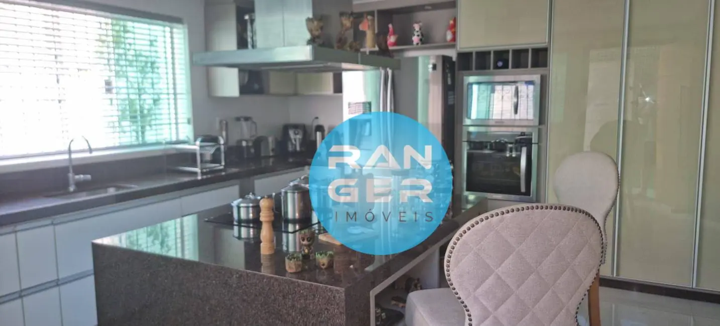 Foto 9 de Casa com 3 quartos à venda, 223m2 em Campo Grande, Santos - SP