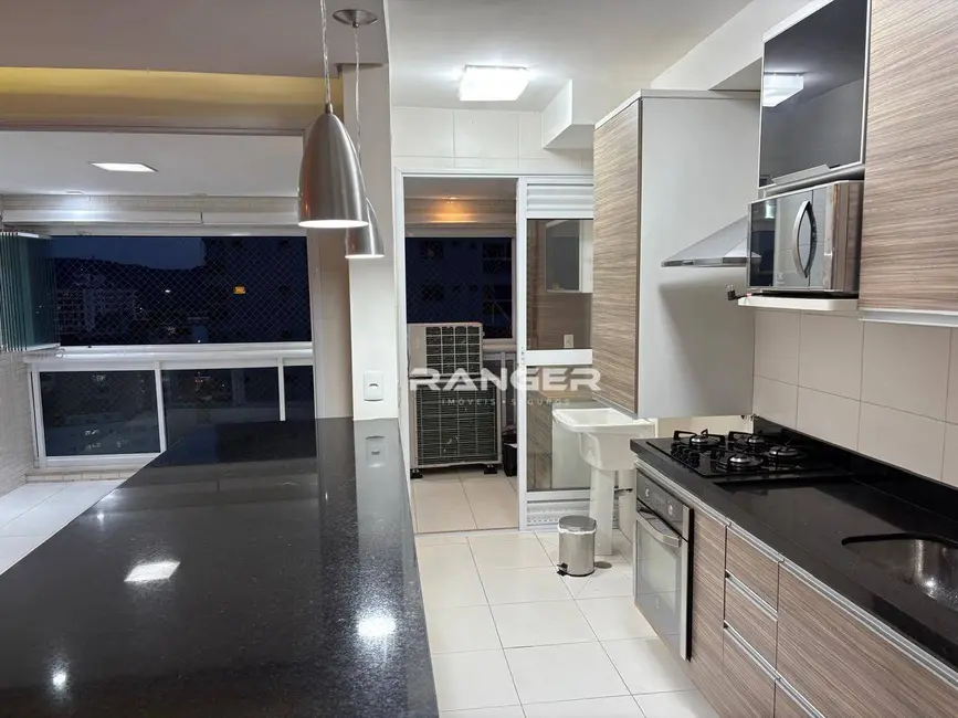 Foto 2 de Apartamento com 2 quartos à venda, 77m2 em Ponta da Praia, Santos - SP